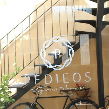 Pedieos Pensionat
