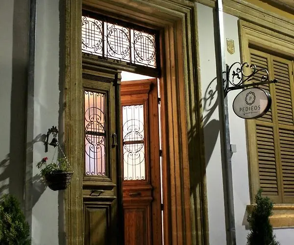 Pedieos Guest house 4*